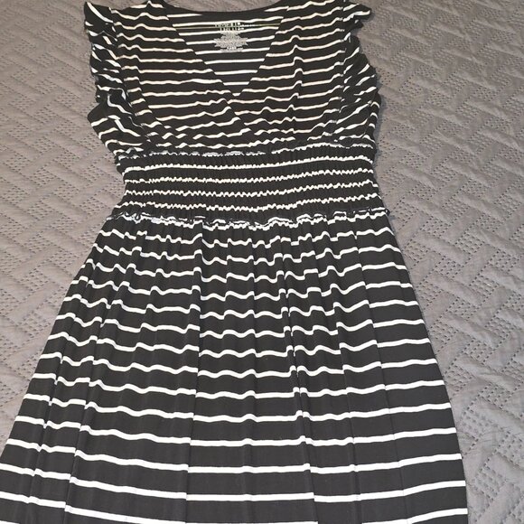 Time and Tru Black/White Maxi Dress - Picture 3 of 6